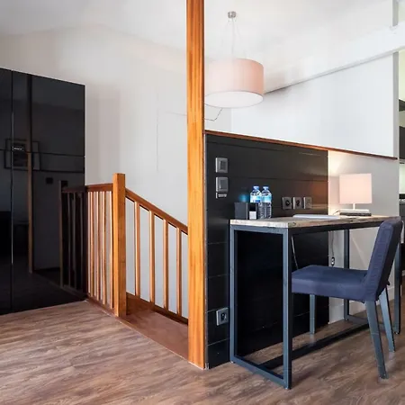 Beffroi - Cosy Close To Vieux - Welkeys *